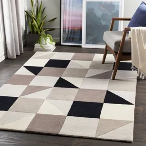Queens 8'10" x 12' Rug