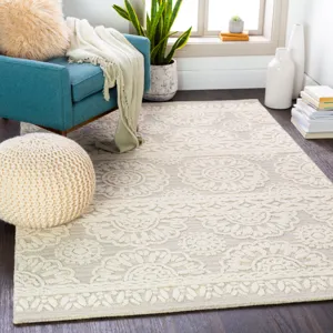 Izmir 2' x 3' Rug