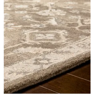 Caesar 7'6" x 9'6" Rug