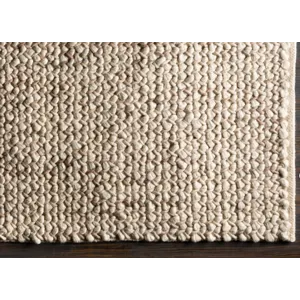 Avera 2' x 3' Rug