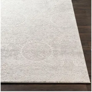 Aisha 6'7" x 9'6" Rug