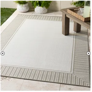 Alfresco 3'7" x 5'7" Rug
