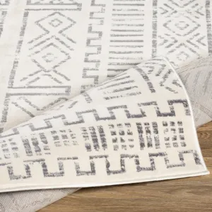 Roma 6'7" x 9' Rug