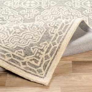 Granada 4' x 6' Rug