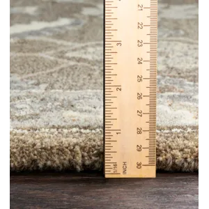 Caesar 7'6" x 9'6" Rug