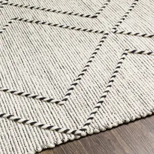 Uttar 2'6" x 8' Rug