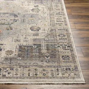Aida 7'10" x 9'8" Rug