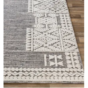 Ariana 2'3" x 3'9" Rug