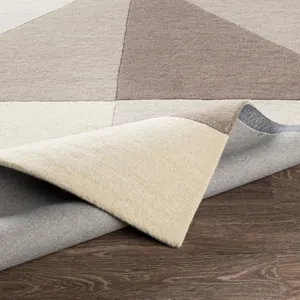 Queens 8'10" x 12' Rug