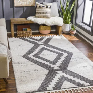 Valencia 6'7" x 9' Rug