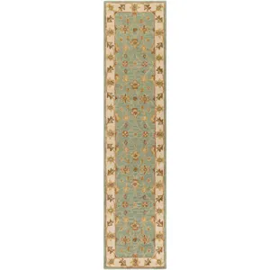 Middleton 2'3" x 14' Rug