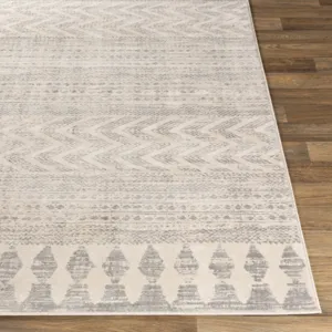 Roma 6'7" x 9' Rug