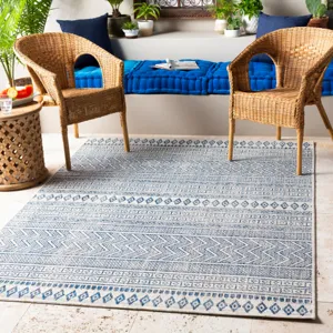 Eagean 6'7" x 9' Rug