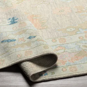Ushak 6' x 9' Rug