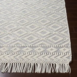 Farmhouse Tassels 9' x 12' Rug