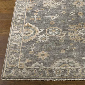 Royal 8' x 10' Rug