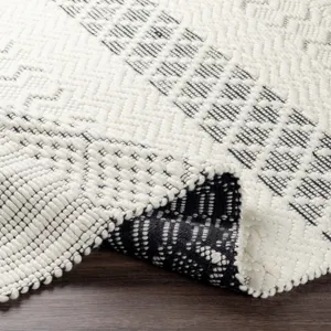 Saint Clair 2'6" x 4' Rug