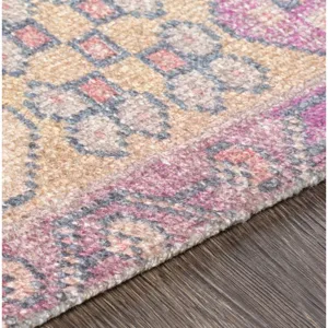 Unique 7'6" x 9'6" Rug