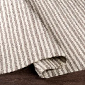 Ravena 9' x 13' Rug