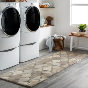 Forum 3' x 12' Rug