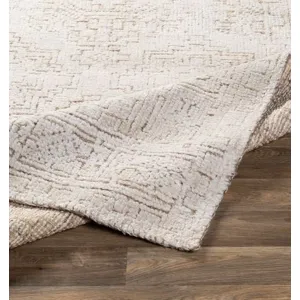Bella 2' x 3' Rug