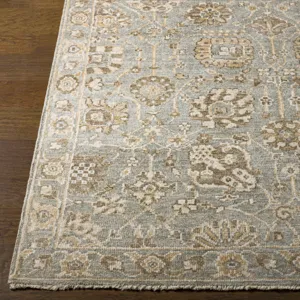 Royal 4' x 6' Rug