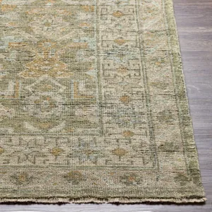 Reign 8' x 10' Rug