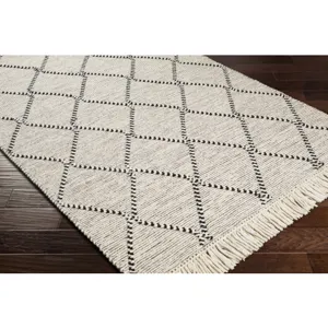 Uttar 8' x 10' Rug
