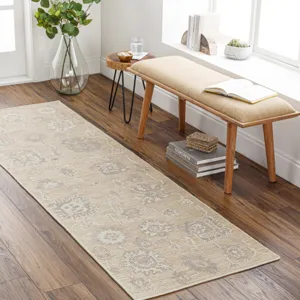 Revere 2'6" x 8' Rug