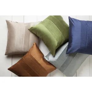 Solid Pleated Pillow Cover
