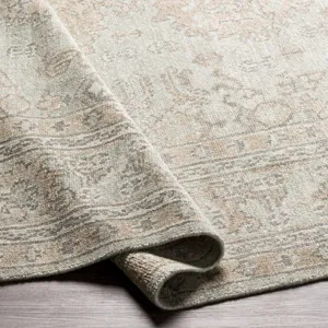 Royal 9' x 12' Rug