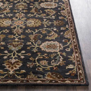 Middleton 2'3" x 14' Rug