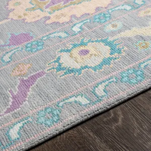 Ushak 6' x 9' Rug