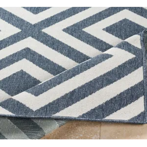 Alfresco 7'3" x 10'6" Rug