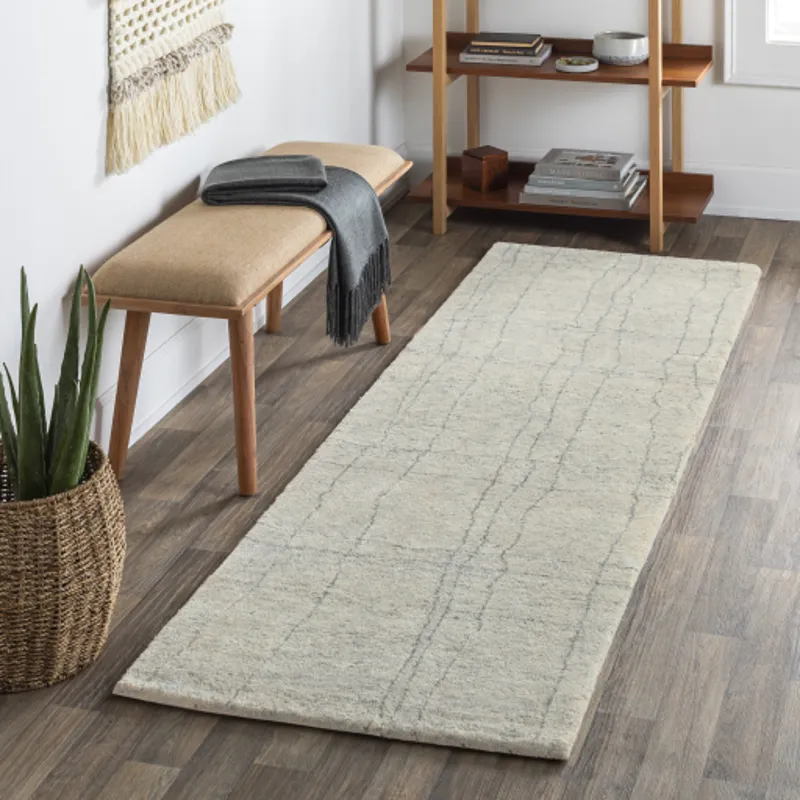 Zara 2'6" x 8' Rug