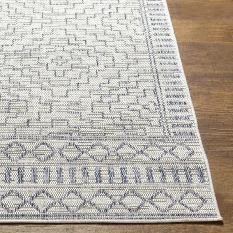Tuareg 6'7" x 9' Rug