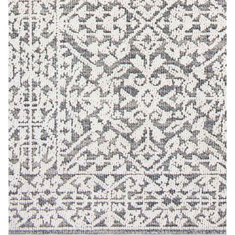 Ariana 2'3" x 3'9" Rug