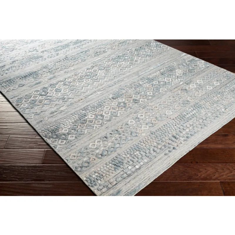 Makalu 2' x 3' Rug