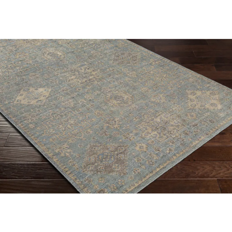 Smyrna 8' x 10' Rug