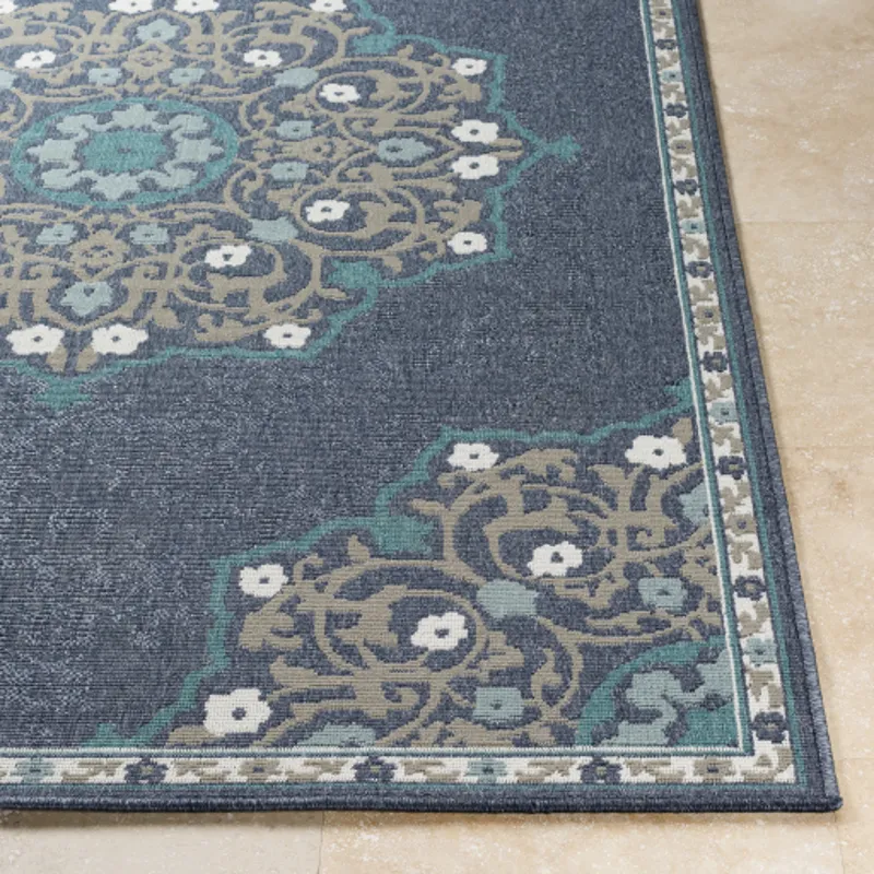 Alfresco 2'5" x 4'5" Rug