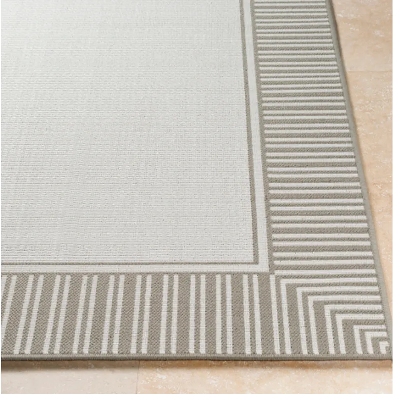 Alfresco 3'7" x 5'7" Rug