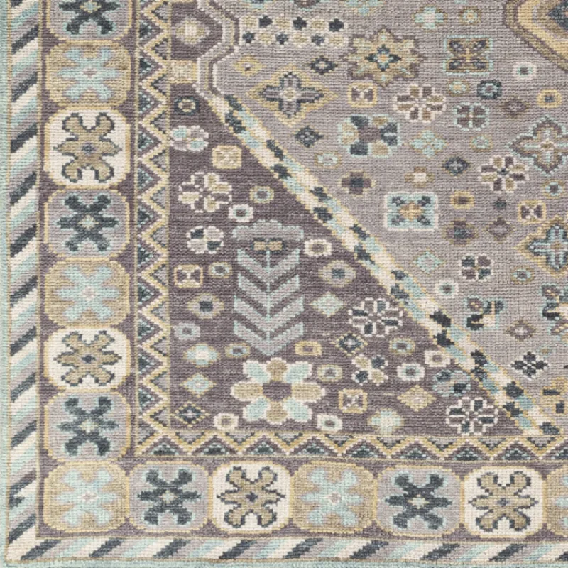 Palais 8'10" x 12' Rug
