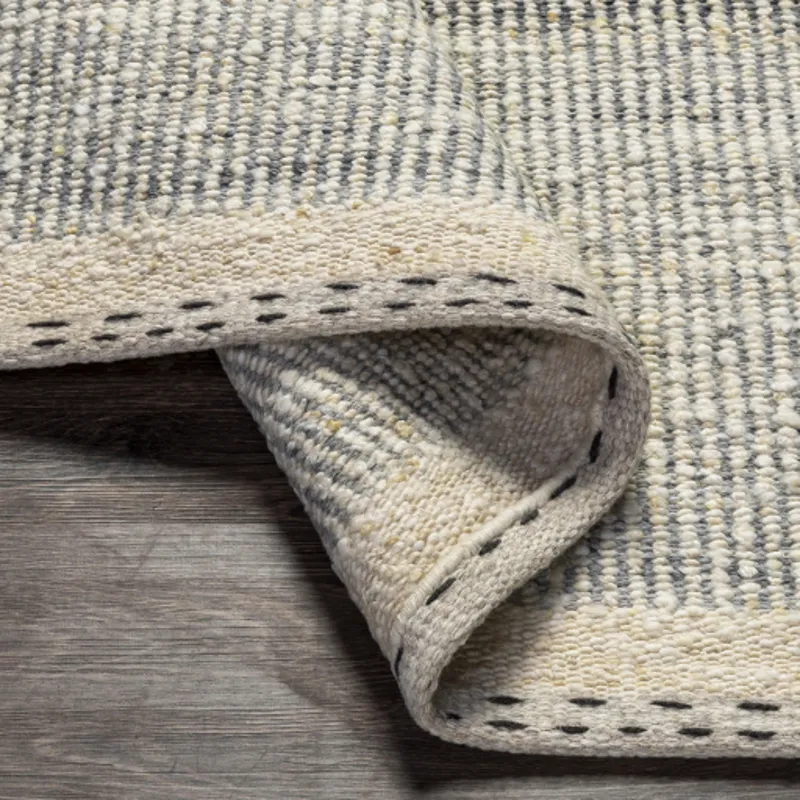 Sadie 2'6" x 8' Rug