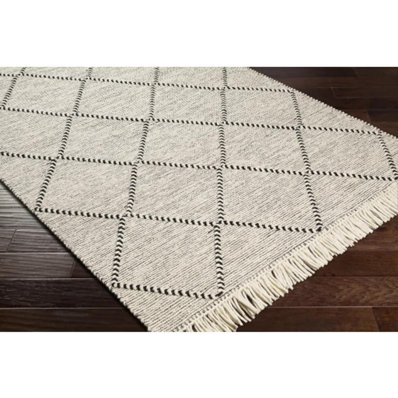 Uttar 2'6" x 8' Rug