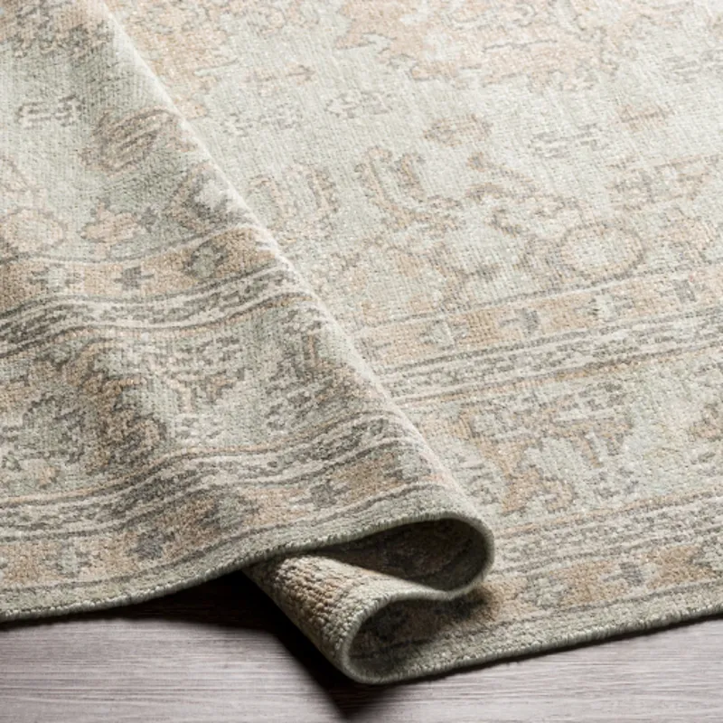 Royal 2' x 3' Rug