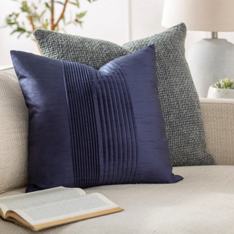 Solid Pleated Pillow Cover