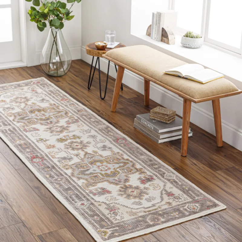 Revere 2'6" x 8' Rug