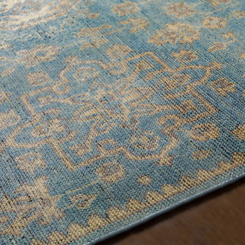Smyrna 2' x 3' Rug
