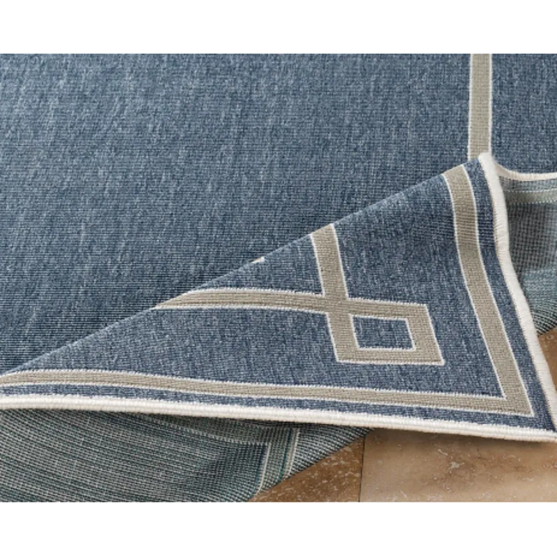 Alfresco 8'10" Square Rug