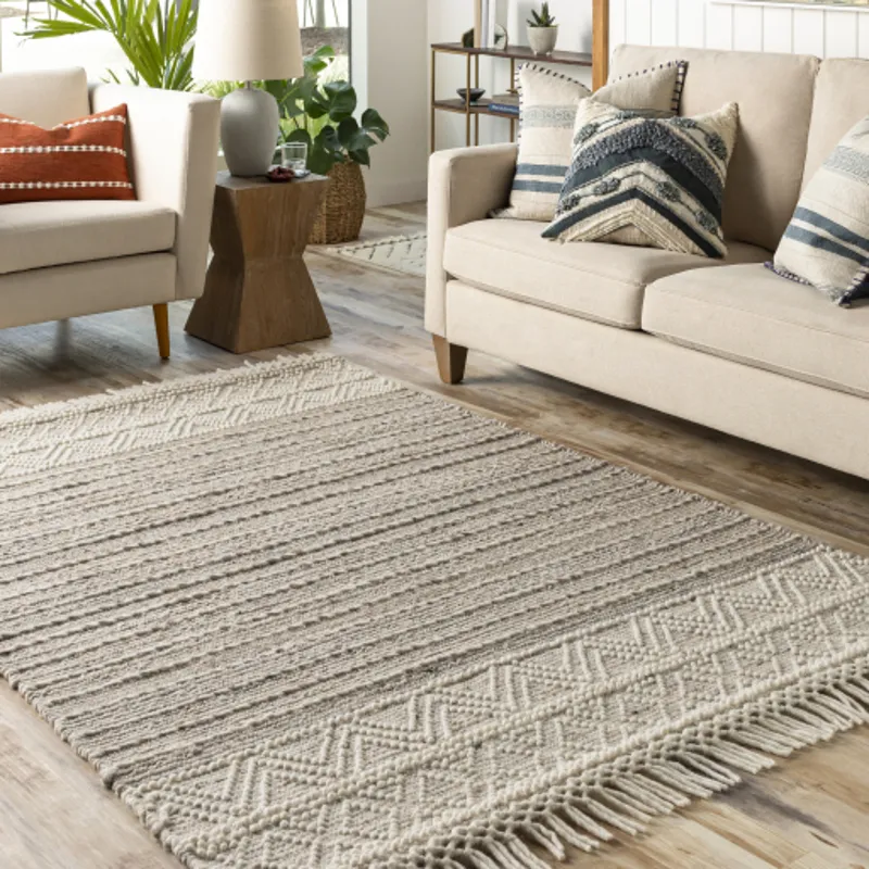Lucia 5' x 7'6" Rug